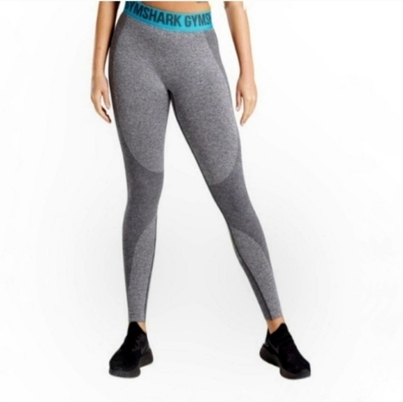 Gymshark Gray and Blue Colorblock Flex Cropped Athletic Leggings Size Small - Picture 1 of 13